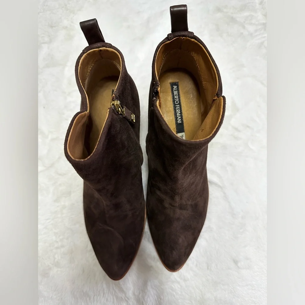 Alberto Fermani Rich suede Brown Ankle Booties - Picture 2 of 14